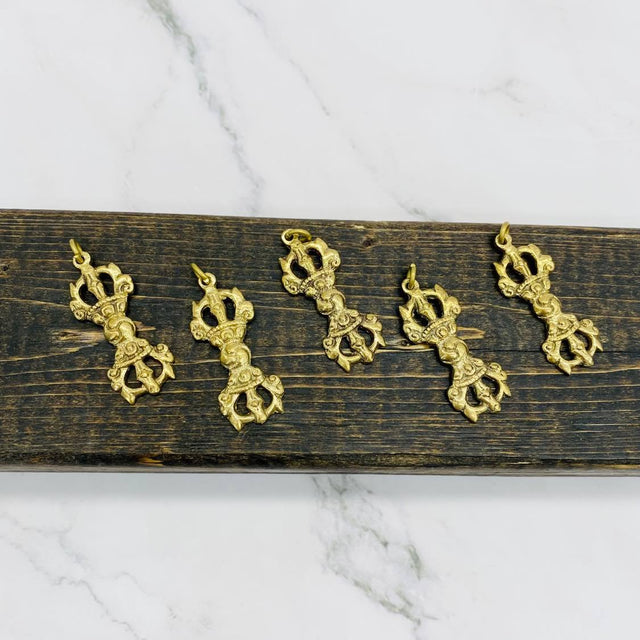 Dorje Pendant, Gold Vajra Pendant, Handmade Buddhist Amulet, Symbol of Protection, Single Dorje Jewelry, Buddhist Talisman, Buddhist Mantra