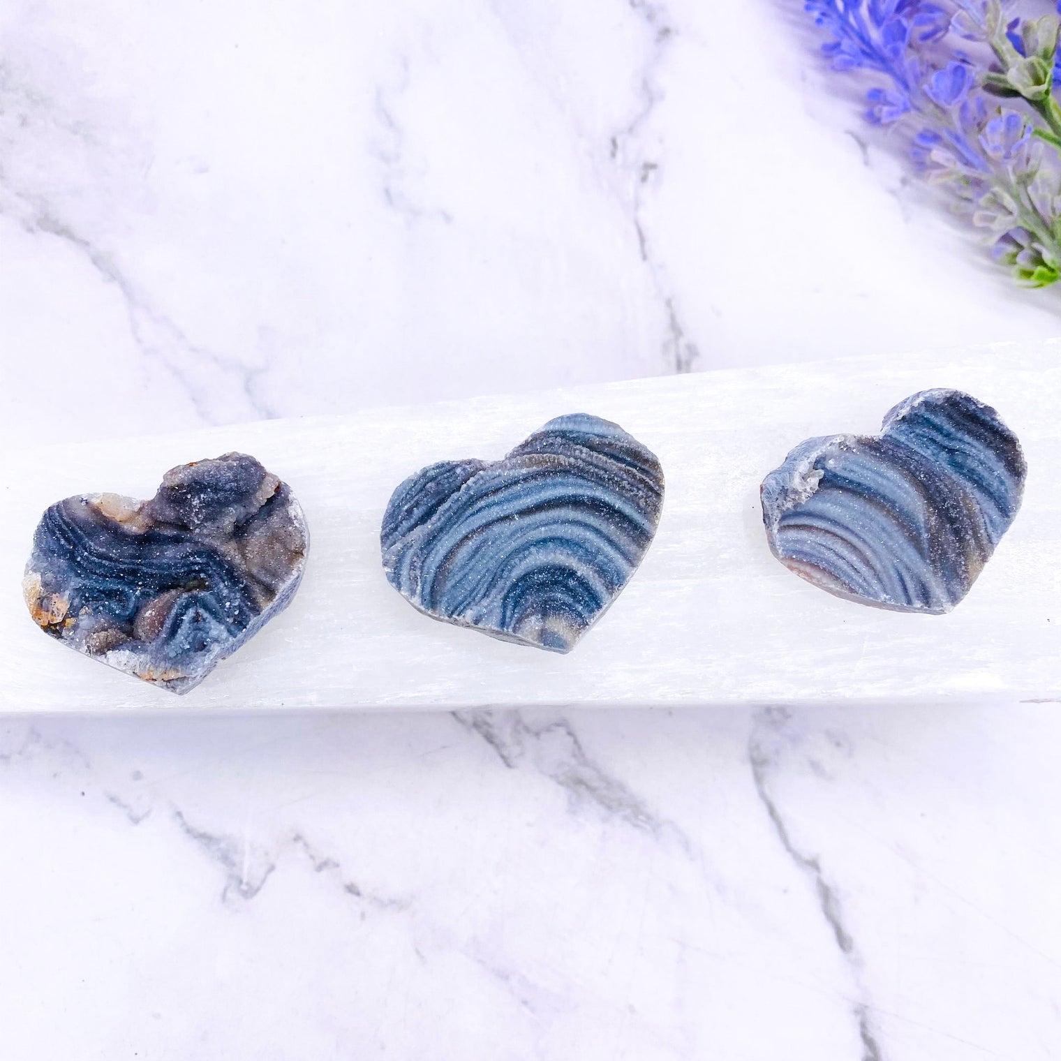 Chalcendony Heart Crystal, Healing Crystal, Heart Shaped Carvings, Small Chalcedony Heart