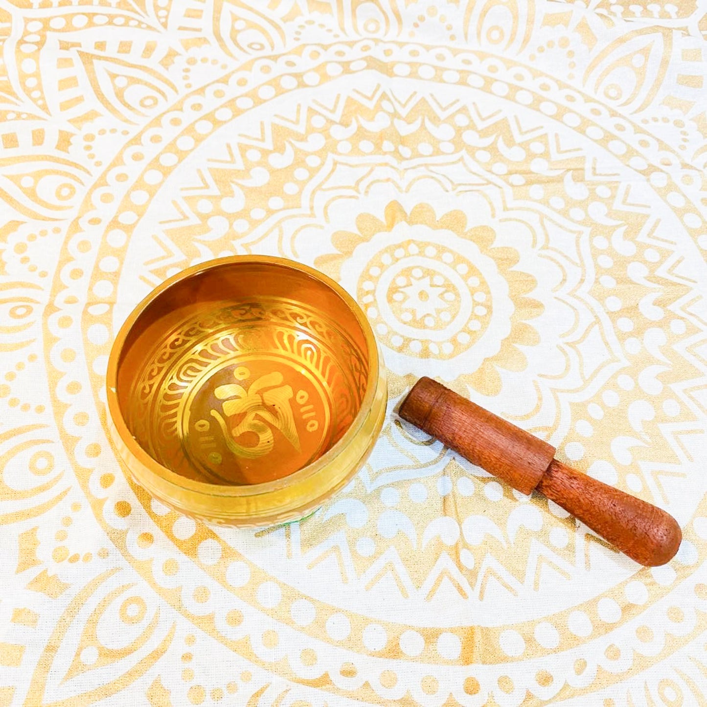 Buddha Eye/Om Engraved Relaxing Singing Bowl