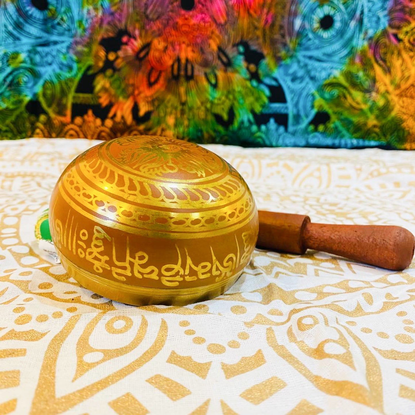 Buddha Eye/Om Engraved Relaxing Singing Bowl