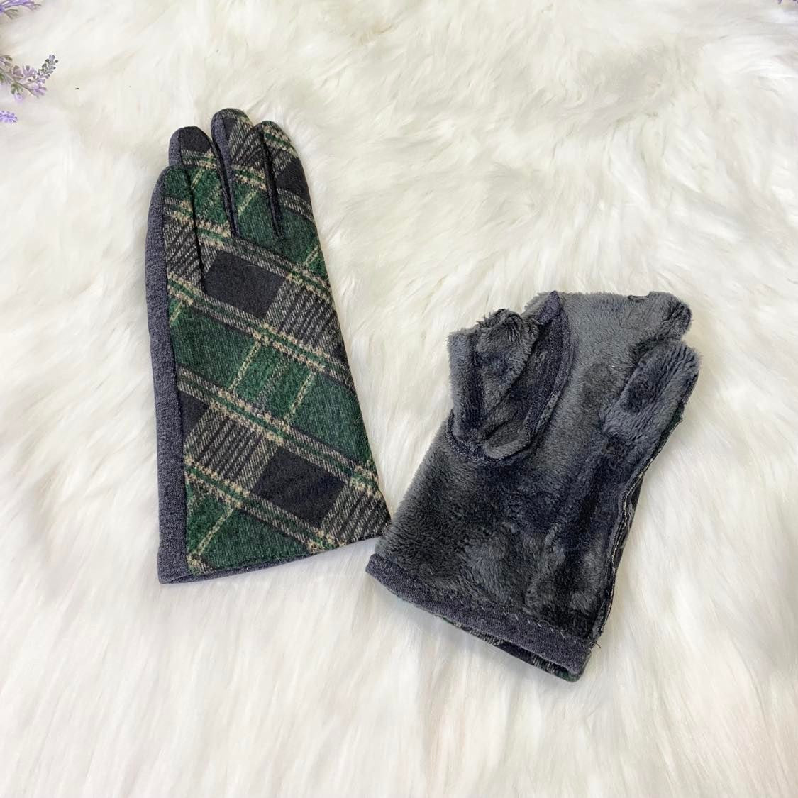 Plaid Touch Screen Texting Women Gloves