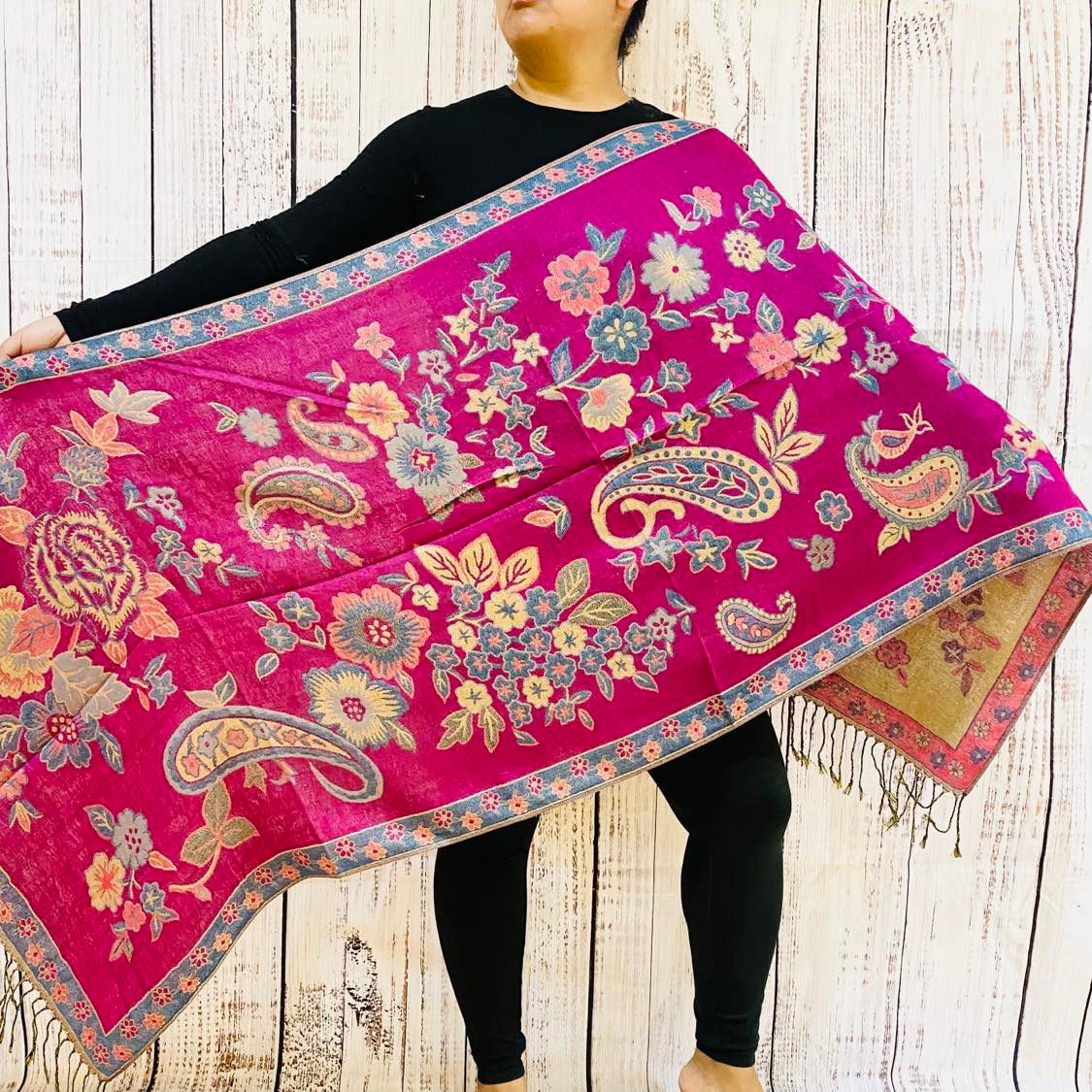 Large Paisley Design Pashmina Shawl/Wraps