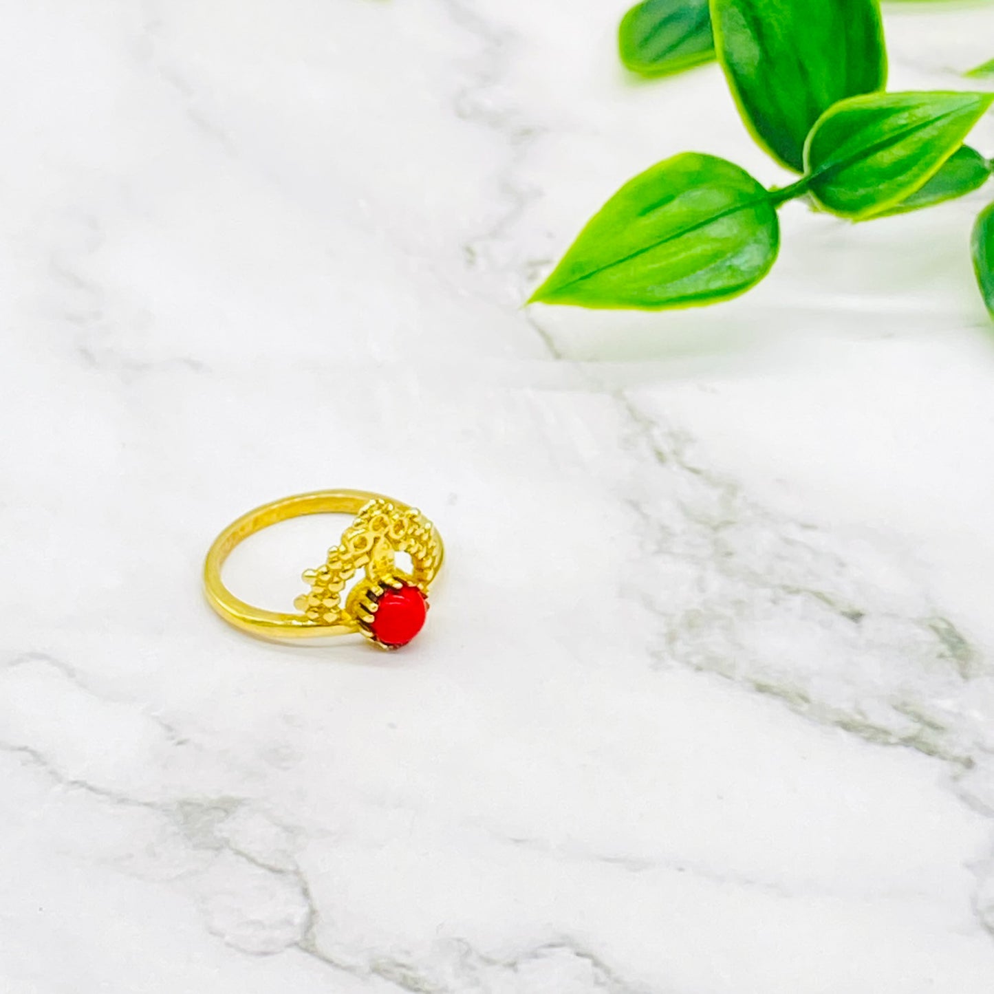 Gold FIlled Natural Crystal Ring, Healing Crystals, Gift For Her, Mothers Day Gift, Statement Ring, Handmade Ring, Minimalistic Style