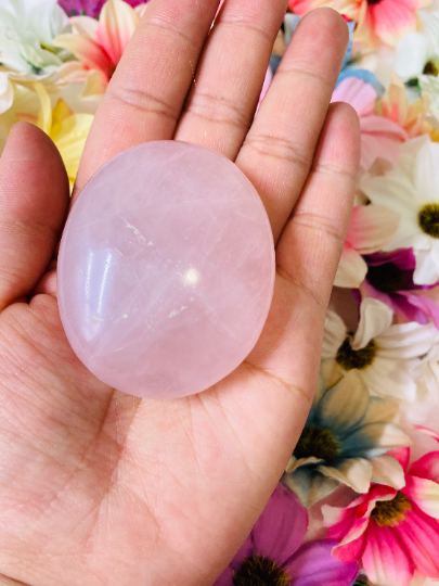 Natural Rose Quartz  Oval Shape,Gemstone For Love,Oval Pink Crystals, Rose Quartz Palmstone,Worrystone,Heart Throat Chakra,Universal love