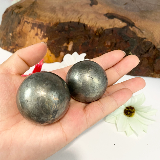 Polished Pyrite Sphere, 39mm Pyrite Crystal Ball, Crystal For Abundance, Good luck, Natural Pyrite Sphere, Stone  for Memory, Reiki Healing
