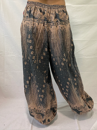 Women's Cotton Pocket Design Loose-fit Harem Jeans - | | RebelsMarket