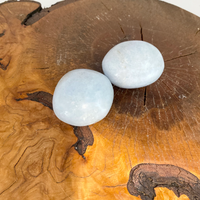 Chalcedony Palm Stone, Polished Chalcedony Crystal, Purple Chalcedony, Nurturing Crystals, Stone for Endurance, Stone for Sagittarius,Cancer