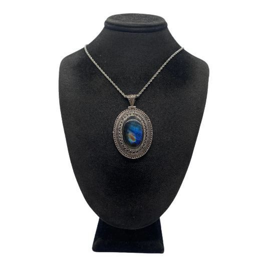 Labradorite Pendants, Silver Blue Labradorite Crystal Necklaces, Filigree Design Jewelry, Gift For Her, Bohemian Necklace, Vintage Pendants